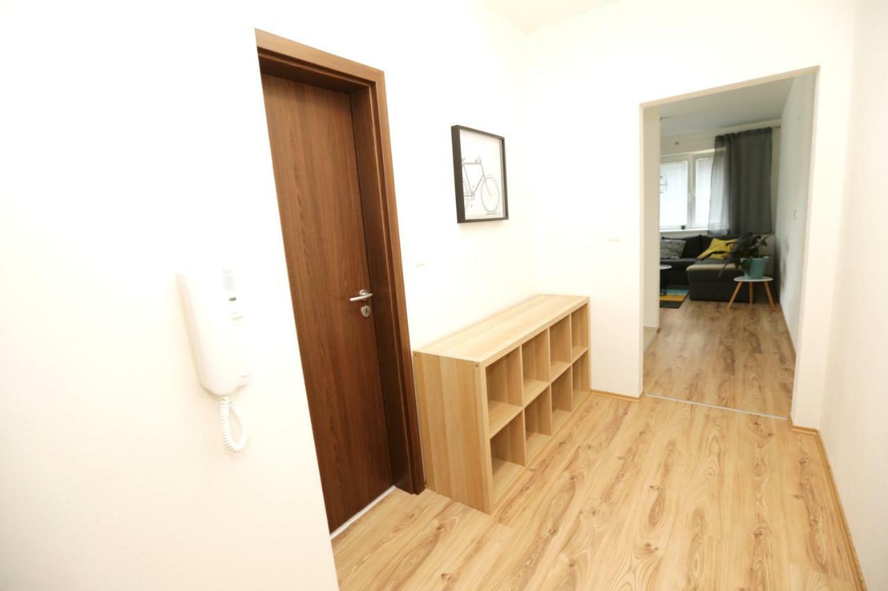 Samorin - Apartment In The Center - Private Parking - Klimatizacia Exteriér fotografie